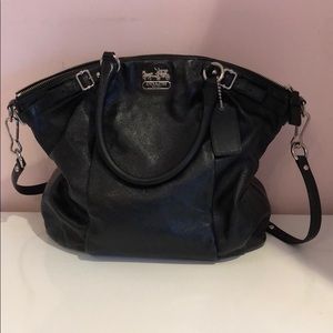 Authentic Coach Black Leather Hand/Shoulder Bag